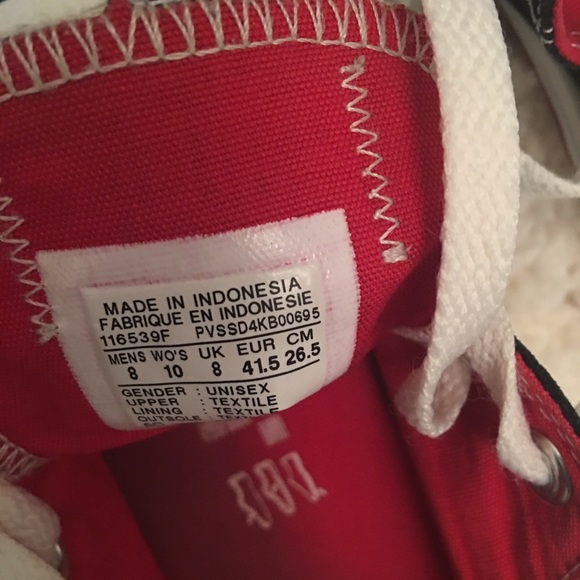 Shoes - Picture 4 of 4